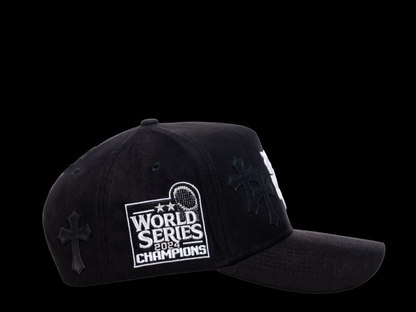 CHROME SKY ALL BLACK CAP