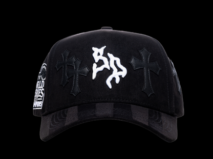 CHROME SKY ALL BLACK CAP